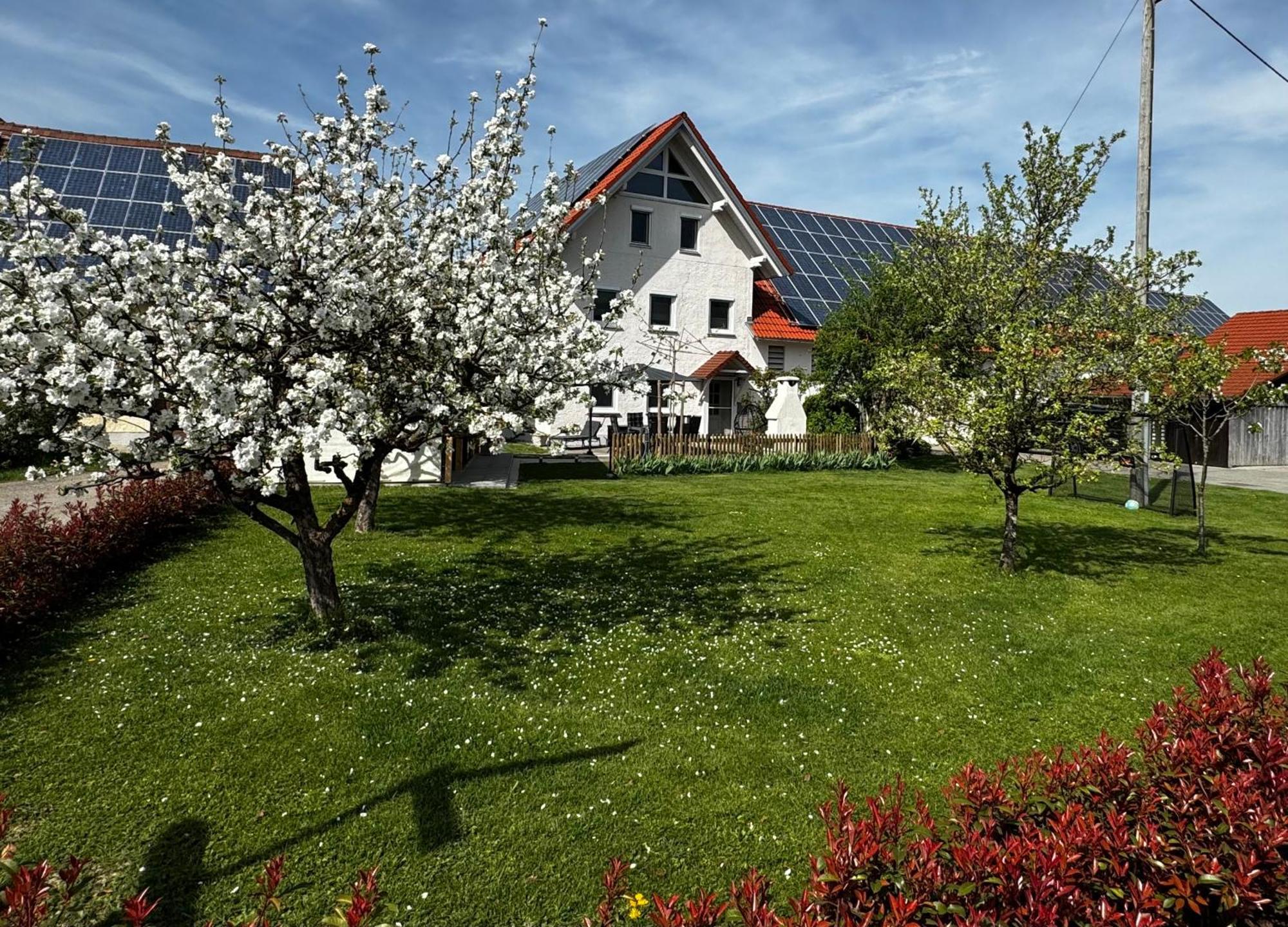 Gaestezimmer Kirchdorf Unteropfingen Exterior foto